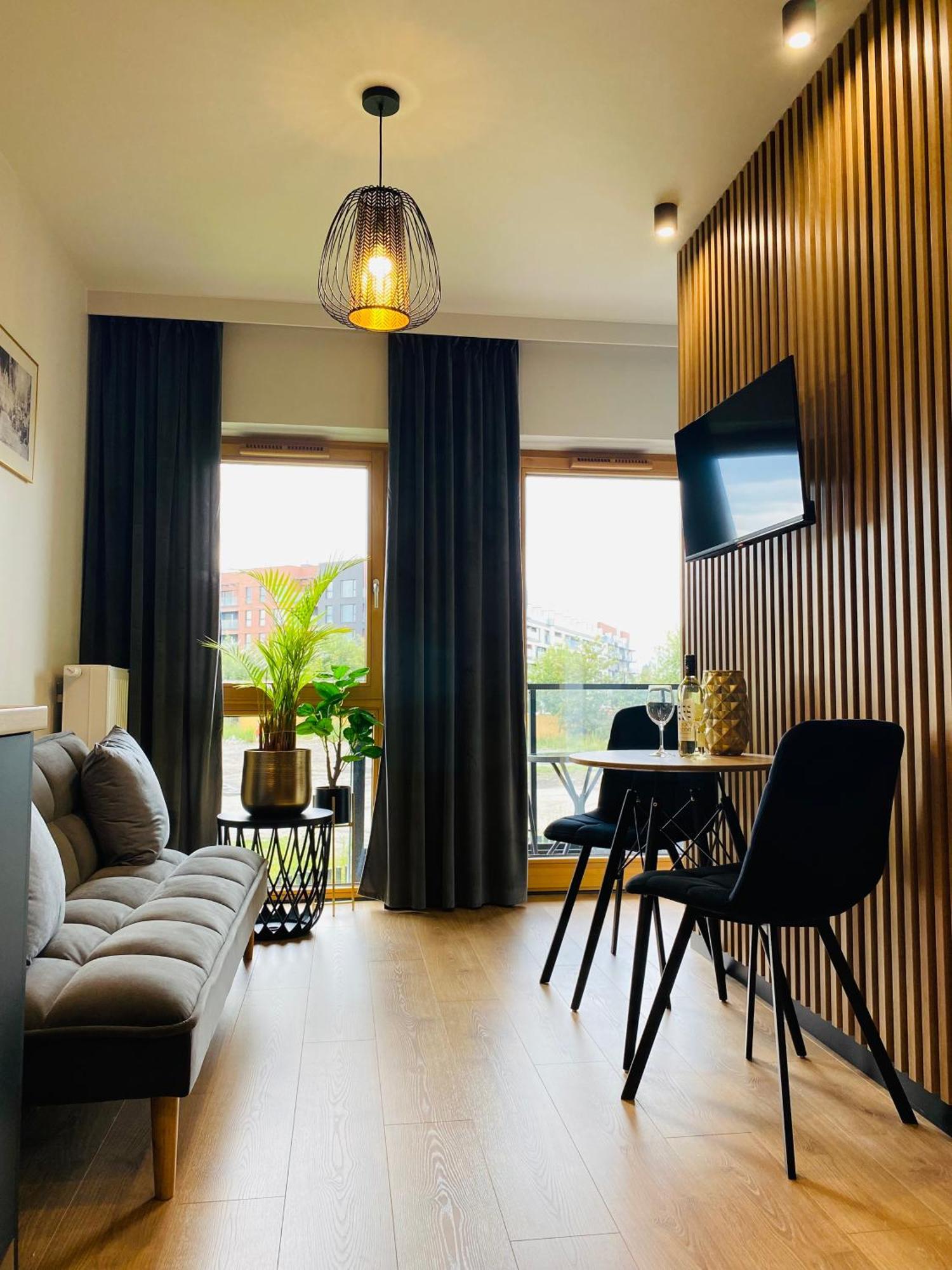 Motlawa Inn Apartment-Suna,Gym&Parking Γκντανσκ Εξωτερικό φωτογραφία