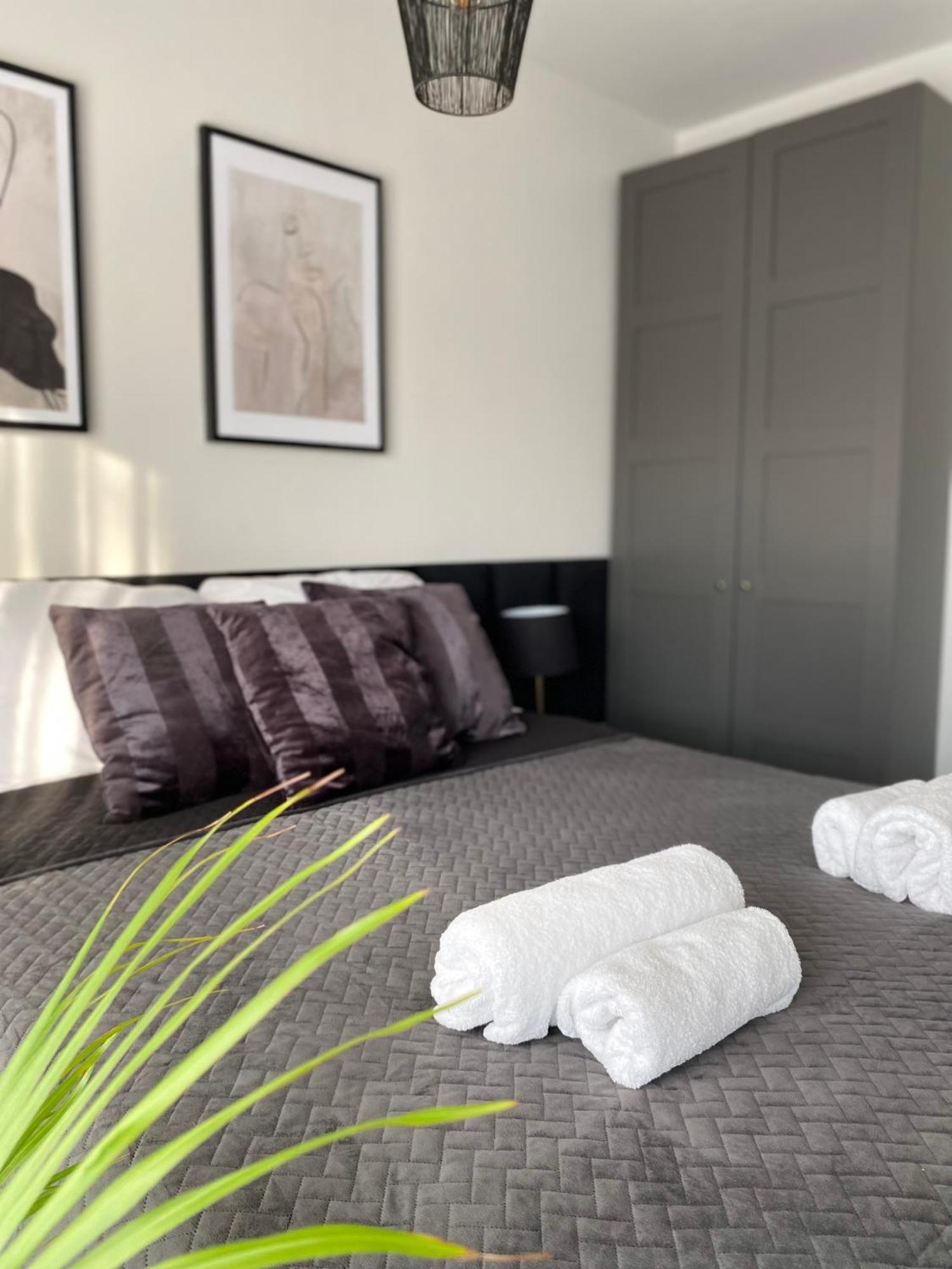 Motlawa Inn Apartment-Suna,Gym&Parking Γκντανσκ Εξωτερικό φωτογραφία